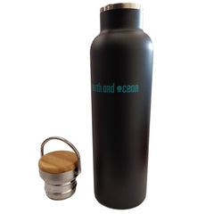 Stainless steel Earth and Ocean 600ml water bottle with a sleek design, ideal for eco-friendly drink accessories.